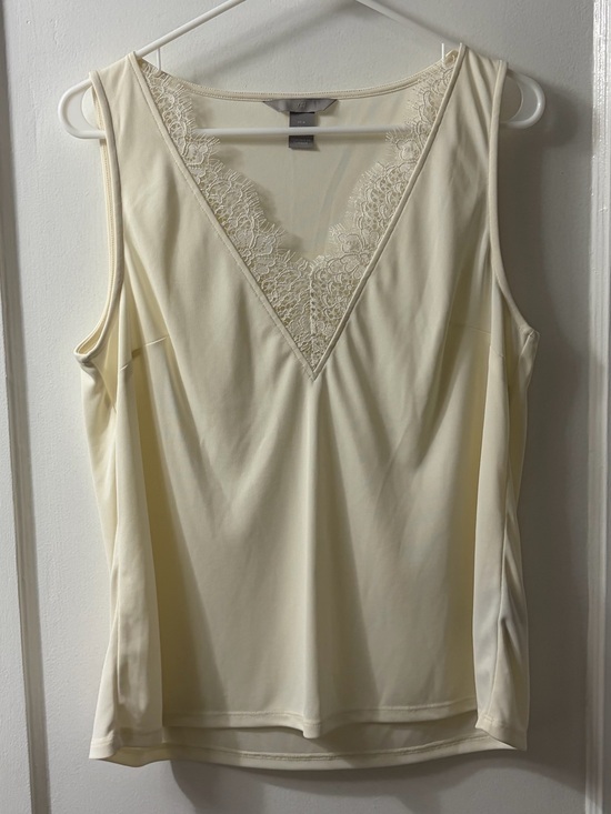 H&M Tops - Lace Trim V-Neck Top